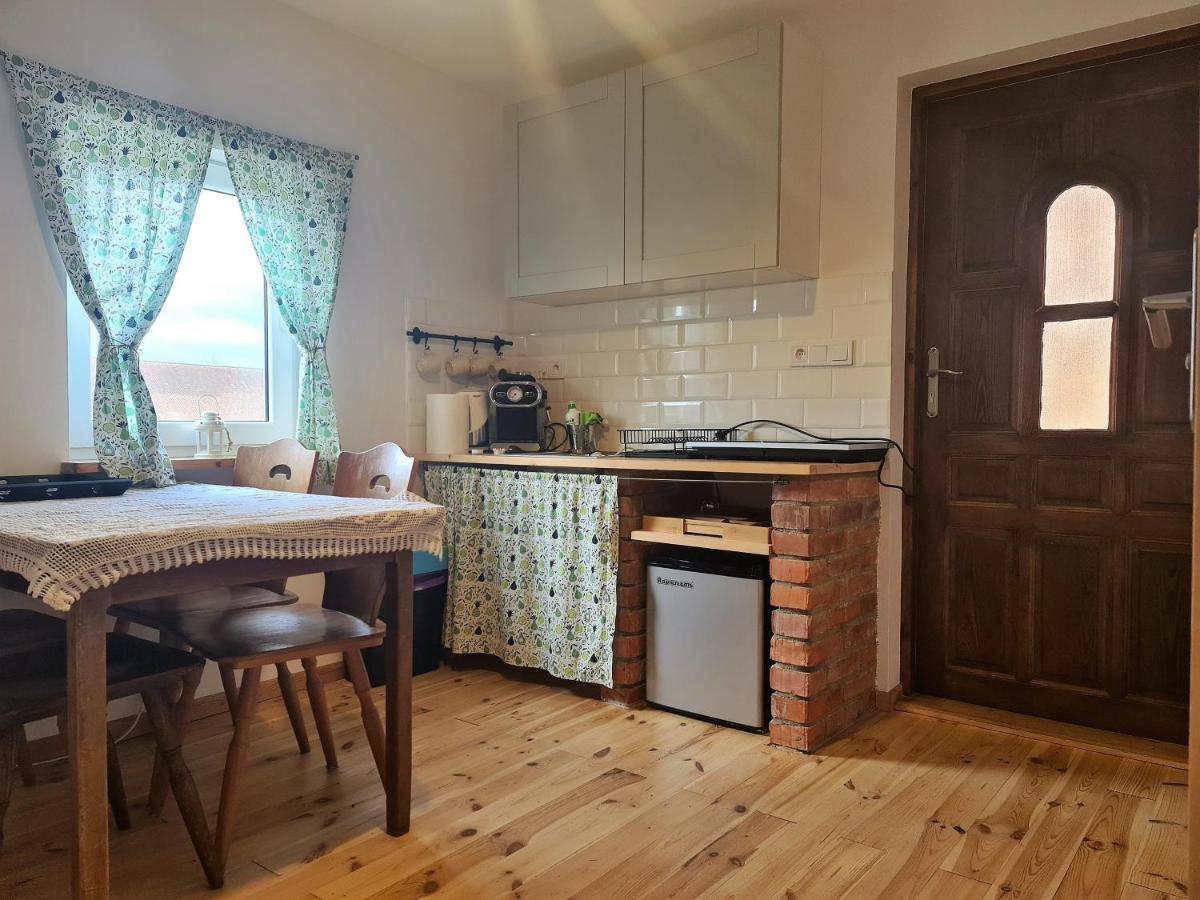 Swojski Gosciniec Prazmowo Luaran gambar