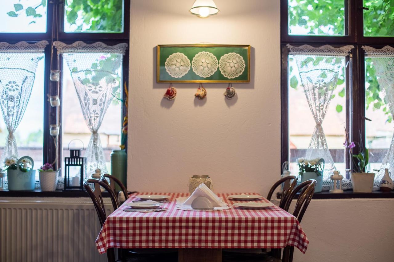 Swojski Gosciniec Prazmowo Luaran gambar